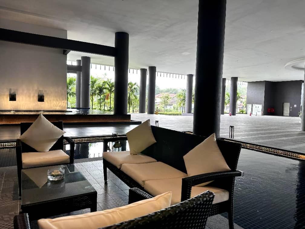 The Apple Premier Condo Three Bedroom In Melaka 외부 사진